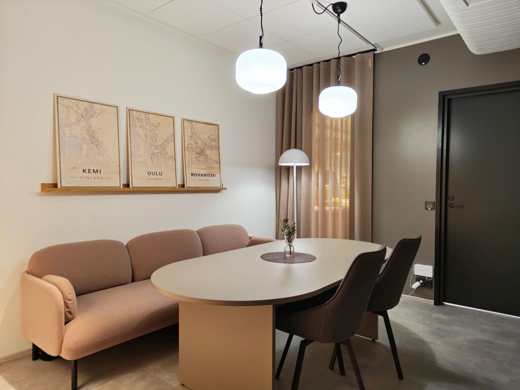 referenssi-affe-acoustic-toivonkuulo-toimitilakalustaminen-akustointi-5